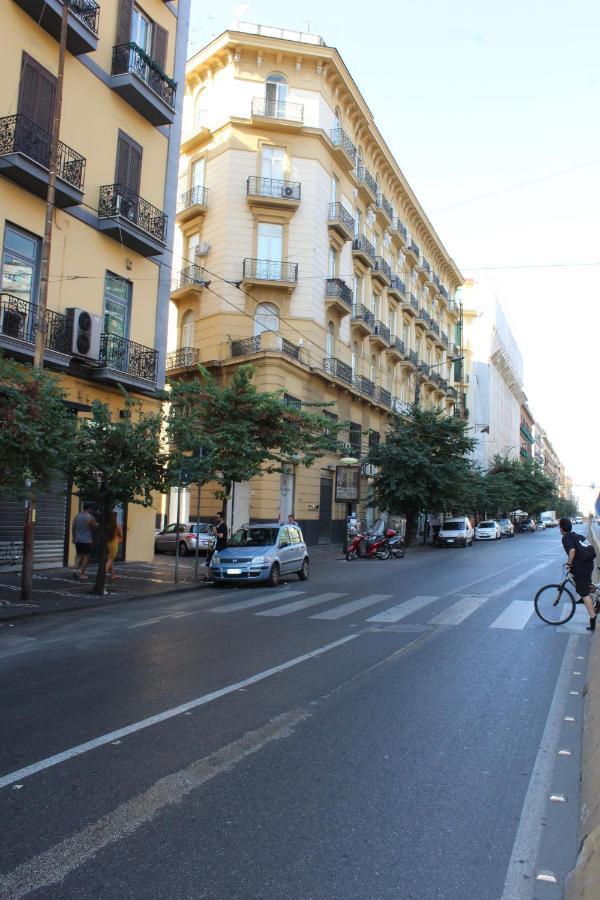 Bed and Breakfast Residenza La Scala Napoli Esterno foto