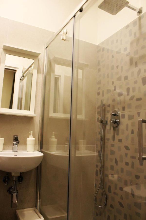 Bed and Breakfast Residenza La Scala Napoli Esterno foto