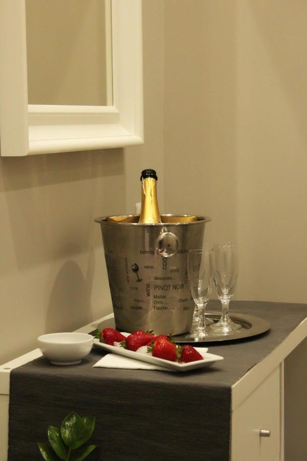 Bed and Breakfast Residenza La Scala Napoli Esterno foto